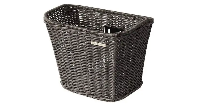 Basil Berlin Basket – Rattan-Look Front Carrier For City Bikes 1